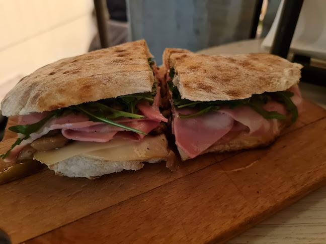 Comentarii opinii despre A Volo