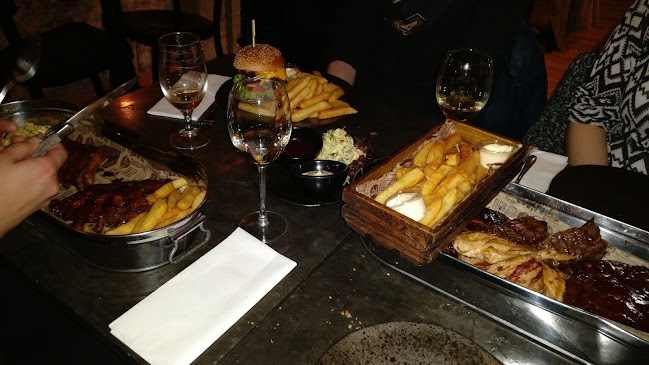 Meat & Co Open Times