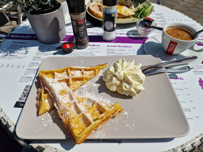 IJssalon Stientje Beekbergen - Beekbergen