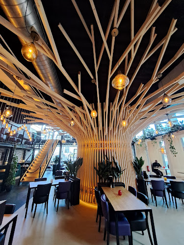 Grand Café Cascada Phone number