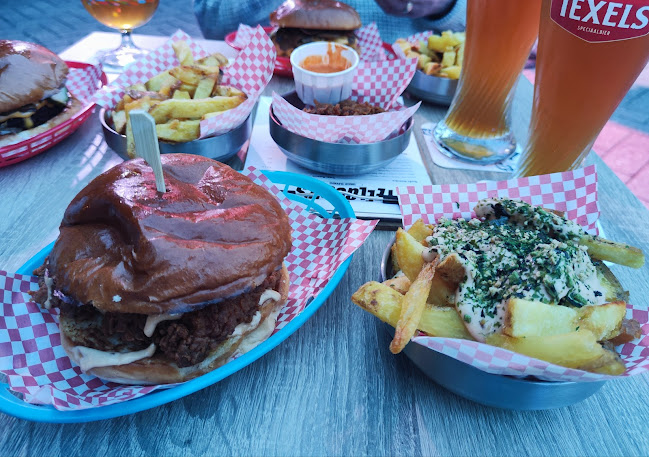 Comentarii opinii despre Dr. Feelgood's Burgers