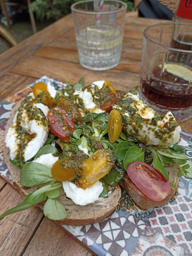 Petit Café Moriaan - Horeca