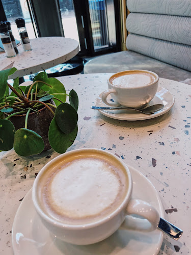 Comentarii opinii despre Le Perron