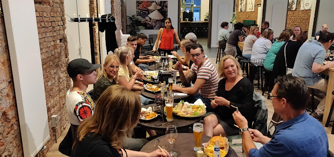 Foodhall Breda Phone number