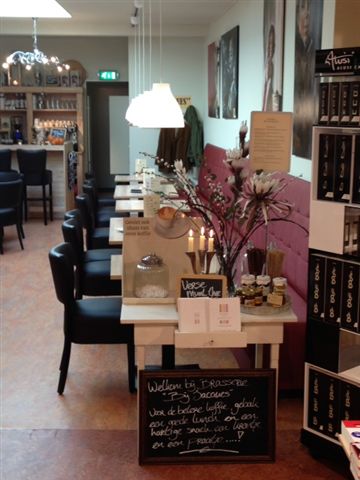 Comentarii opinii despre Brasserie "Bij Jacques"