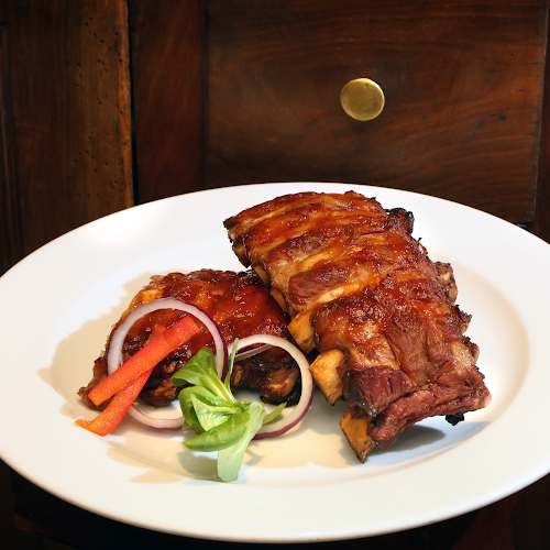 Comentarii opinii despre "Op de Boom" Café Cafetaria