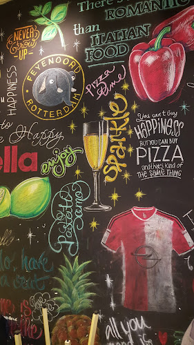 Happy Italy Rotterdam Zuid (De Kuip) - Horeca