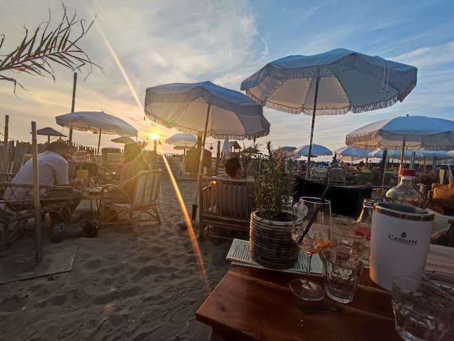 Comentarii opinii despre Strandpaviljoen SandCbar