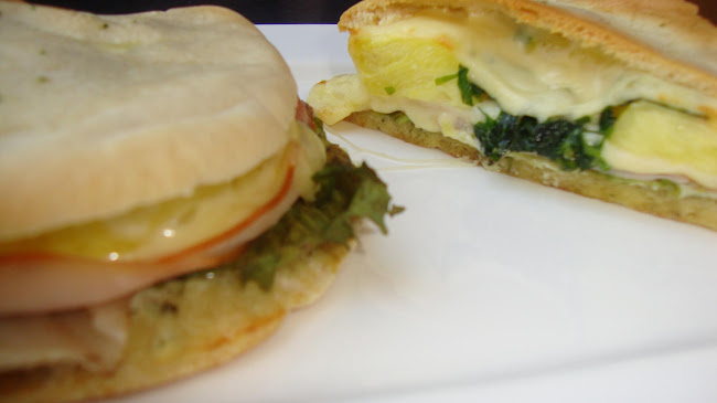 Comentarii opinii despre Chicken Square