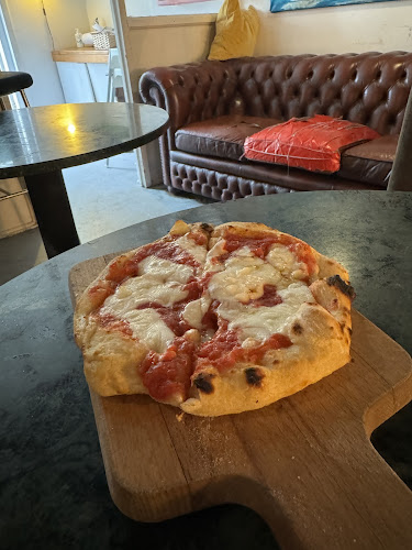 Comentarii opinii despre A Volo