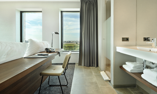 Comentarii opinii despre Restaurant Van der Valk Hotel Nijmegen-Lent