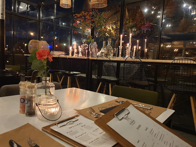 De Jongens uit de buurt Phone number