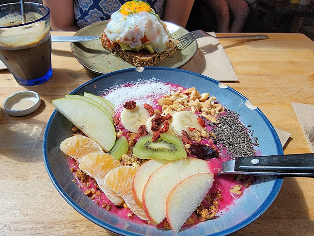 Comentarii opinii despre Livin' Room