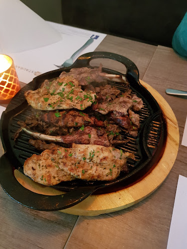 Restaurant Twins Grillhuysch Tiel - Horeca