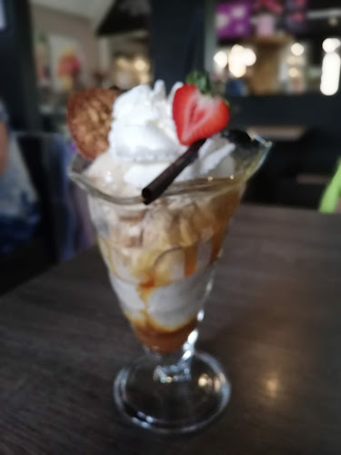 IJssalon Stientje - Horeca