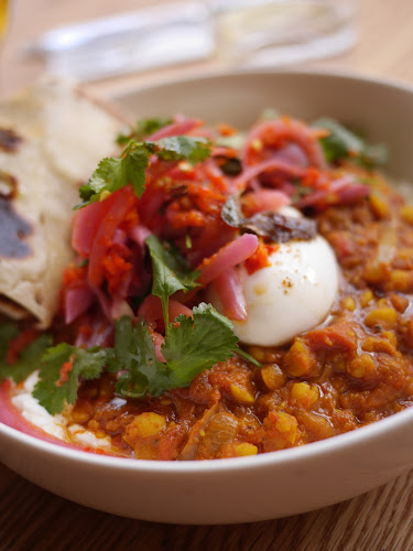 Comentarii opinii despre Collins