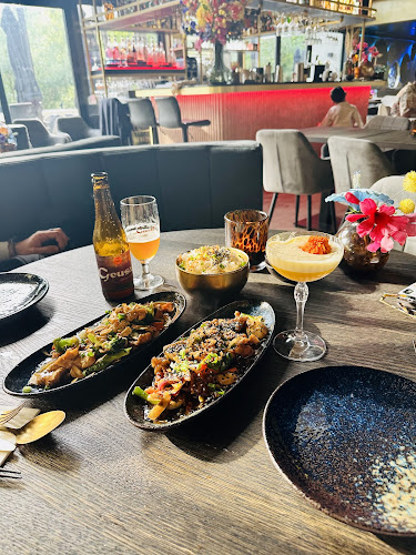 Comments and reviews of Sféra