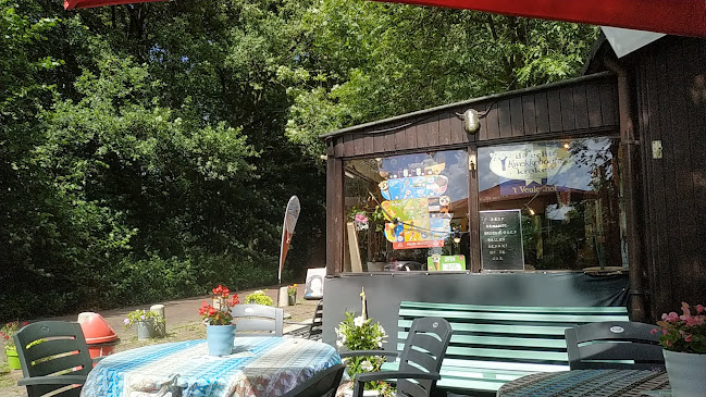 Opinii despre Snackbar "Het Veulenhoff" în Rotterdam - Horeca