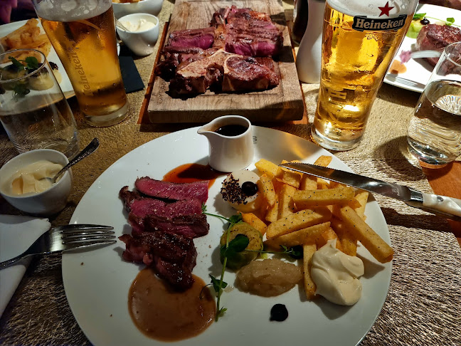 DYLANS | restaurant • bar • lounge Open Times