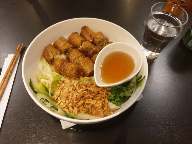 Comentarii opinii despre VuVu The Hague