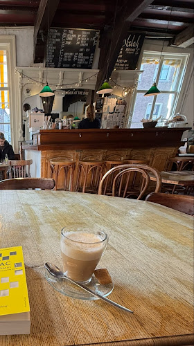 Comentarii opinii despre 't Suppiershuysinghe