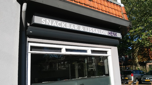 Snackbar en IJssalon Henk