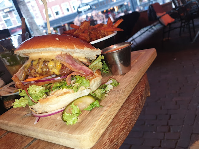 Dam 7, 1506 BC Zaandam