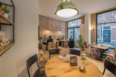 YB by Yoghurt Barn Haarlem