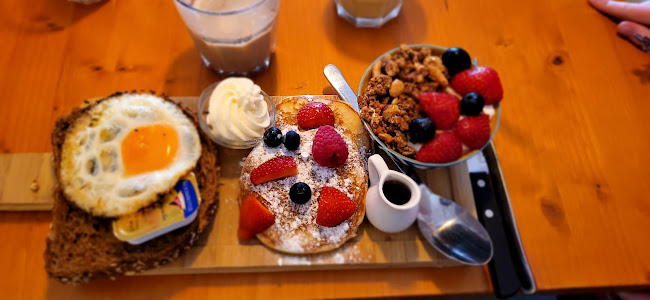 Comentarii opinii despre SIS Lunch Boutique