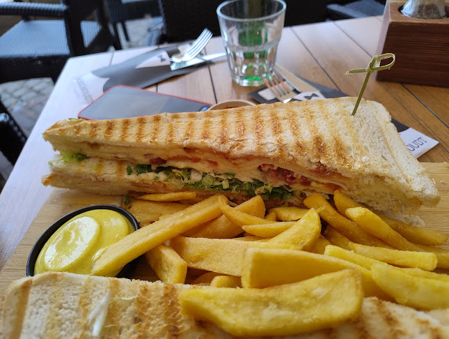 Comentarii opinii despre Grand Café Hooghoudt