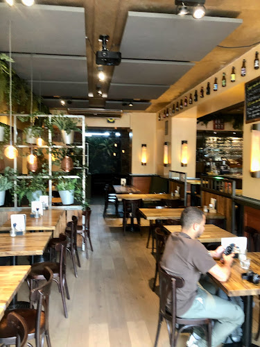 Ringdijk 3, 1097 AA Amsterdam