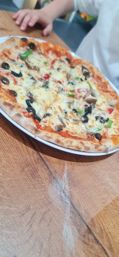 Comments and reviews of Bella Maria