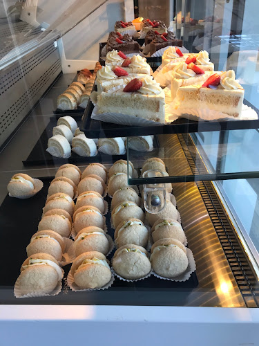Opinii despre Rolet patisserie (Perzisch) în Beverwijk - Horeca