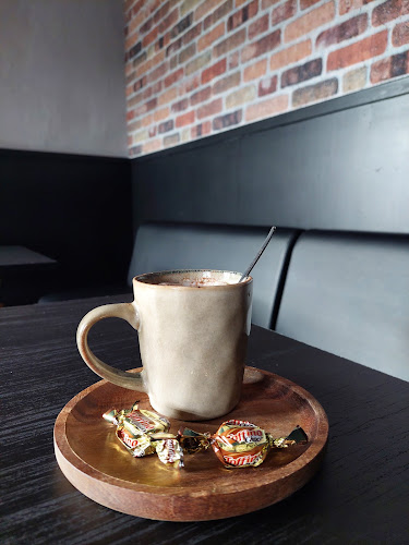 Cafetaria De Biskamp - Hellouw