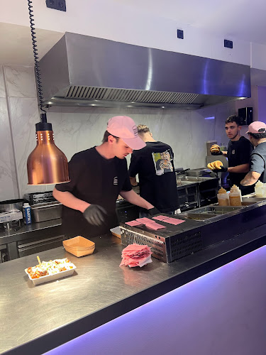 Comentarii opinii despre Maijard Smashburgers