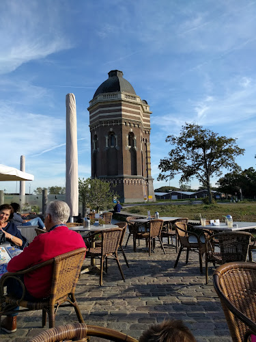 Opinii despre Onder de Watertoren în Den Haag - Horeca