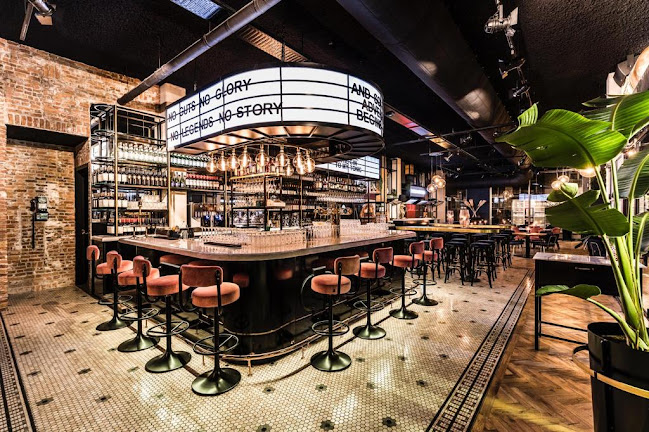 Comentarii opinii despre Bobbi’s Bar