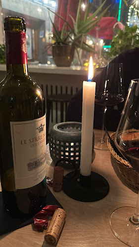 ZIES wijnbar • bistro • boutique hotel - Utrecht