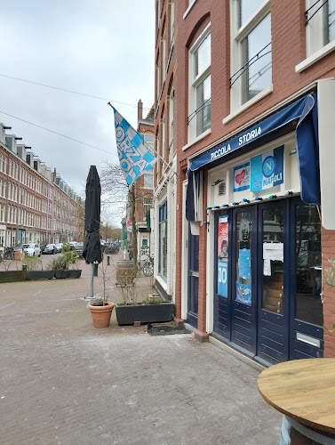 Comments and reviews of Piccola Storia