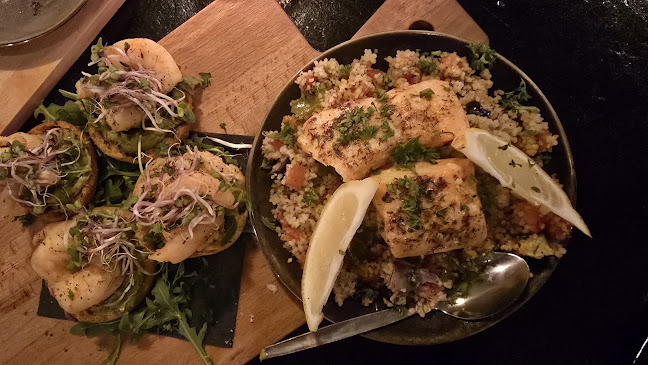 COMIQ | shared dining - Stein