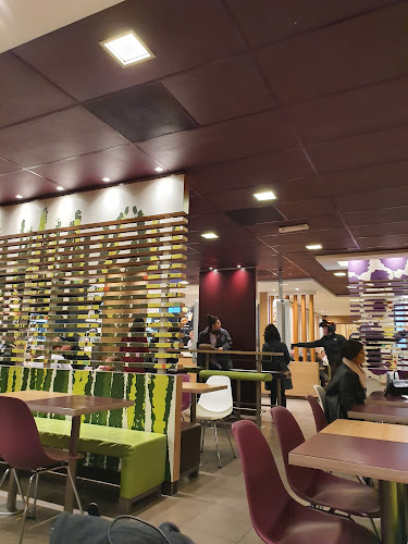 McDonald's Capelle a/d IJssel Rhijnspoor - Capelle aan den IJssel