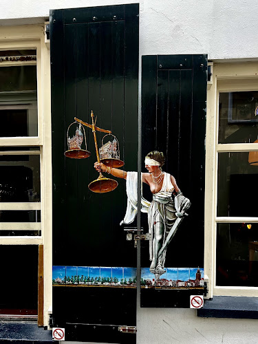 Café de Waagschaal Open Times