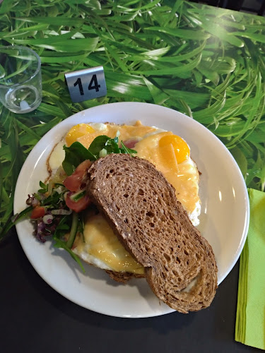 Comentarii opinii despre First Class