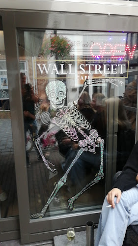 Café Wall Street Open Times