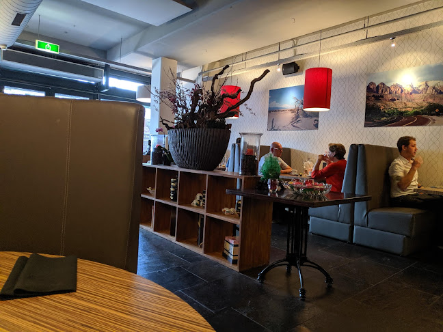 Opinii despre Nyonya & Thai Eastern Grill Restaurant în Son - Horeca