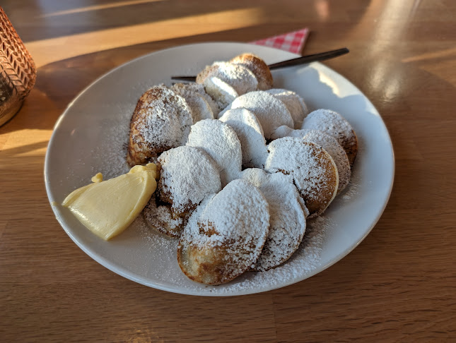 Opinii despre Oma Toos în Den Haag - Horeca