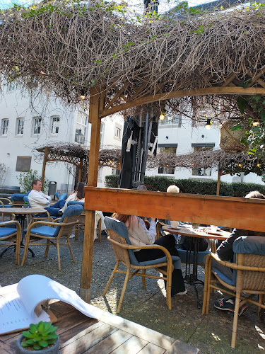 Comentarii opinii despre Petit Café Moriaan