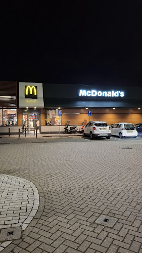 Opinii despre McDonald's Maasdijk în Maasdijk - Horeca