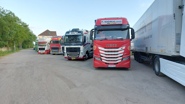 Comentarii opinii despre Bestaat niet meer