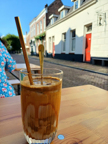 Comentarii opinii despre tante Pop